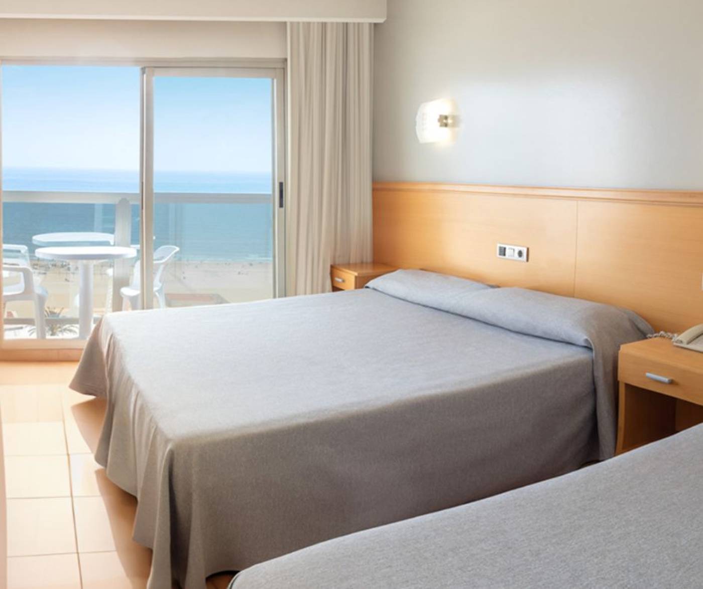 RH-Gijon-Gandia-Room-8