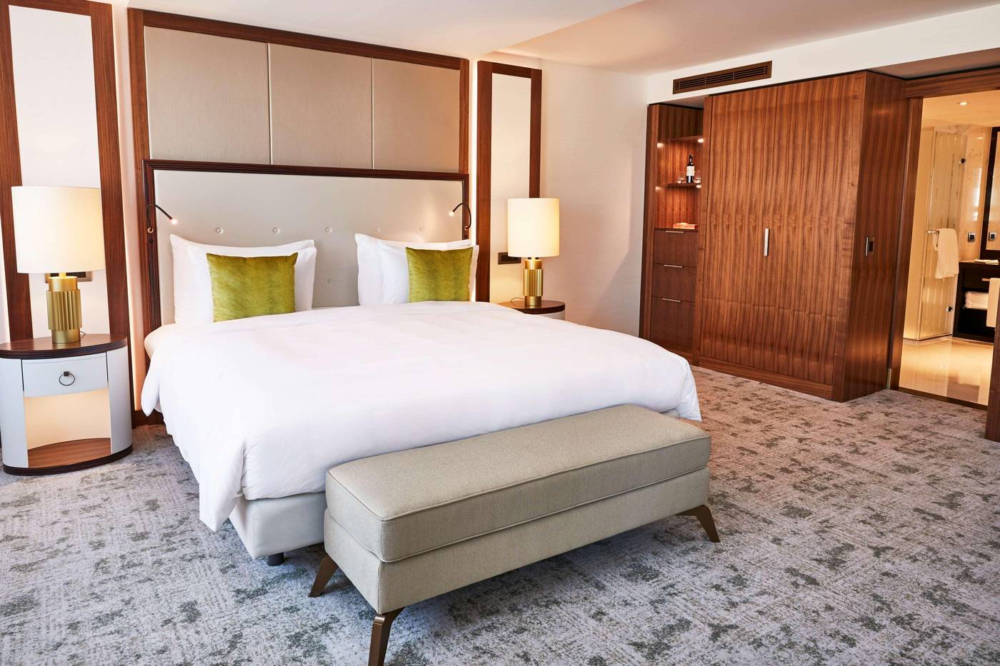 Kempinski-Hotel-Corvinus-Budapest-Room-45