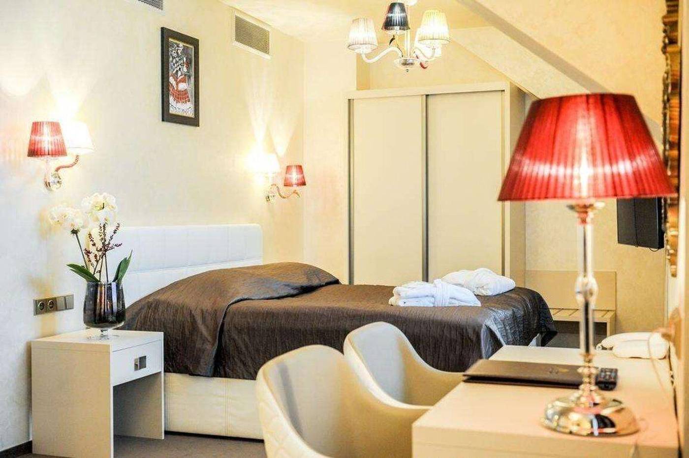 Myo-Hotel-Mysterius-Room-20