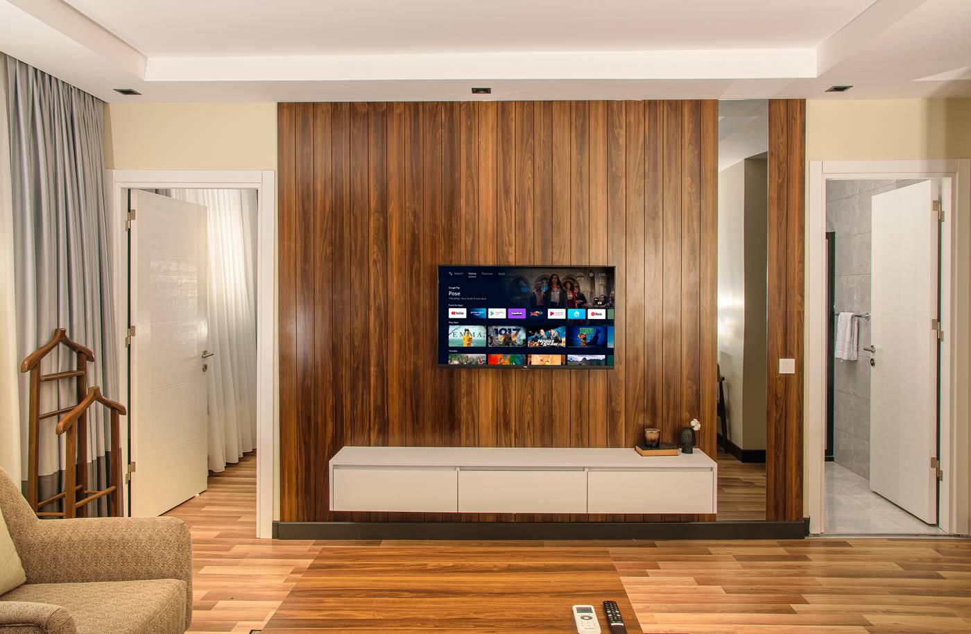 La-Mia-Suites-Room-16