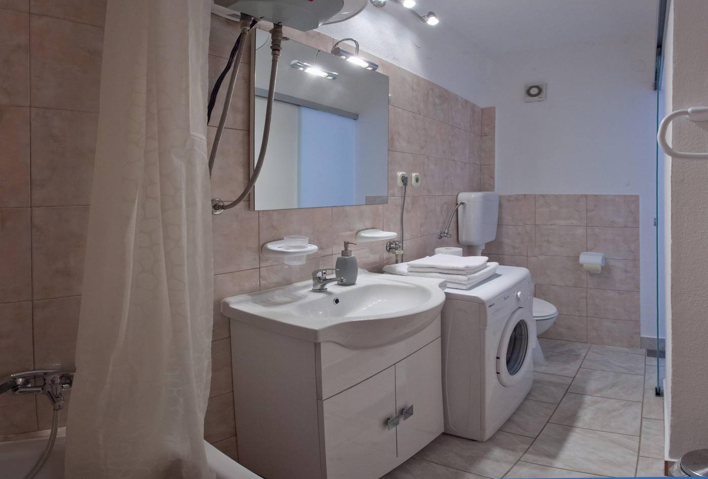 Apartment-Alma-Room-31