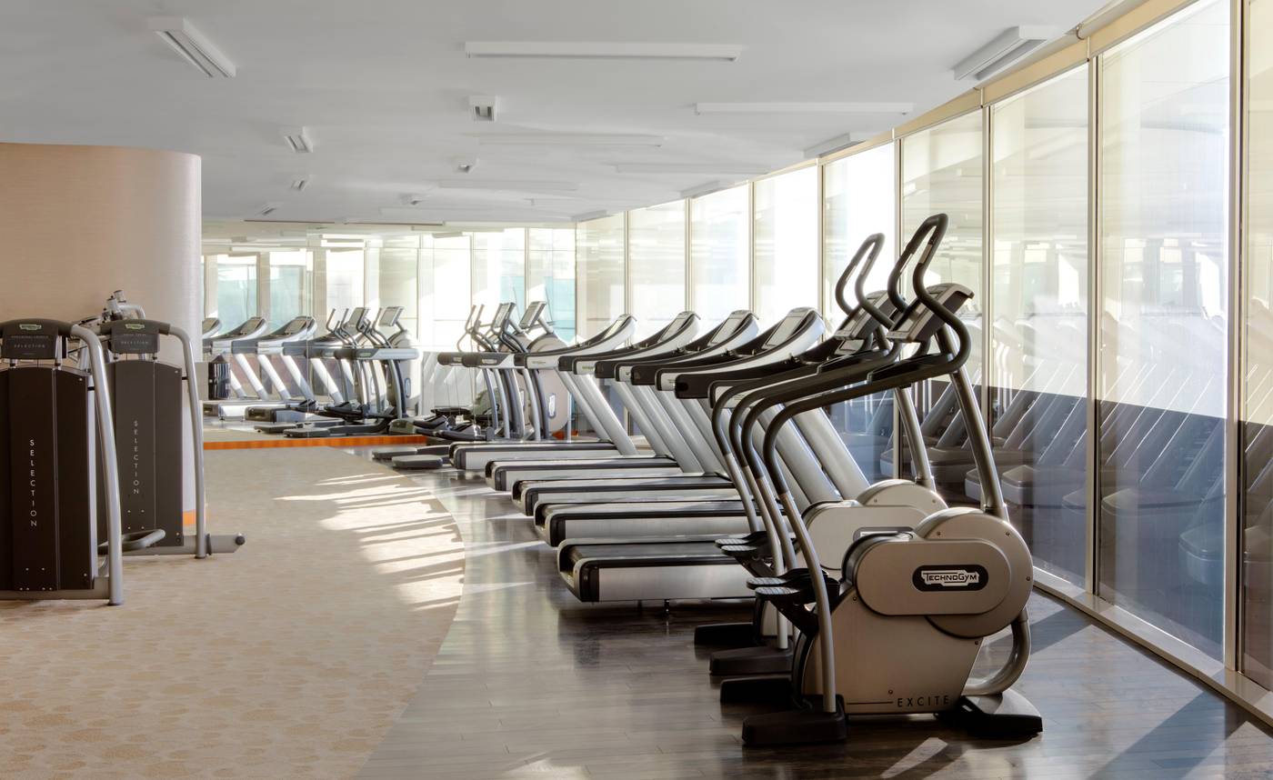 Intercontinental-Dubai-Festival-City-Sports-and-Entertainment-93