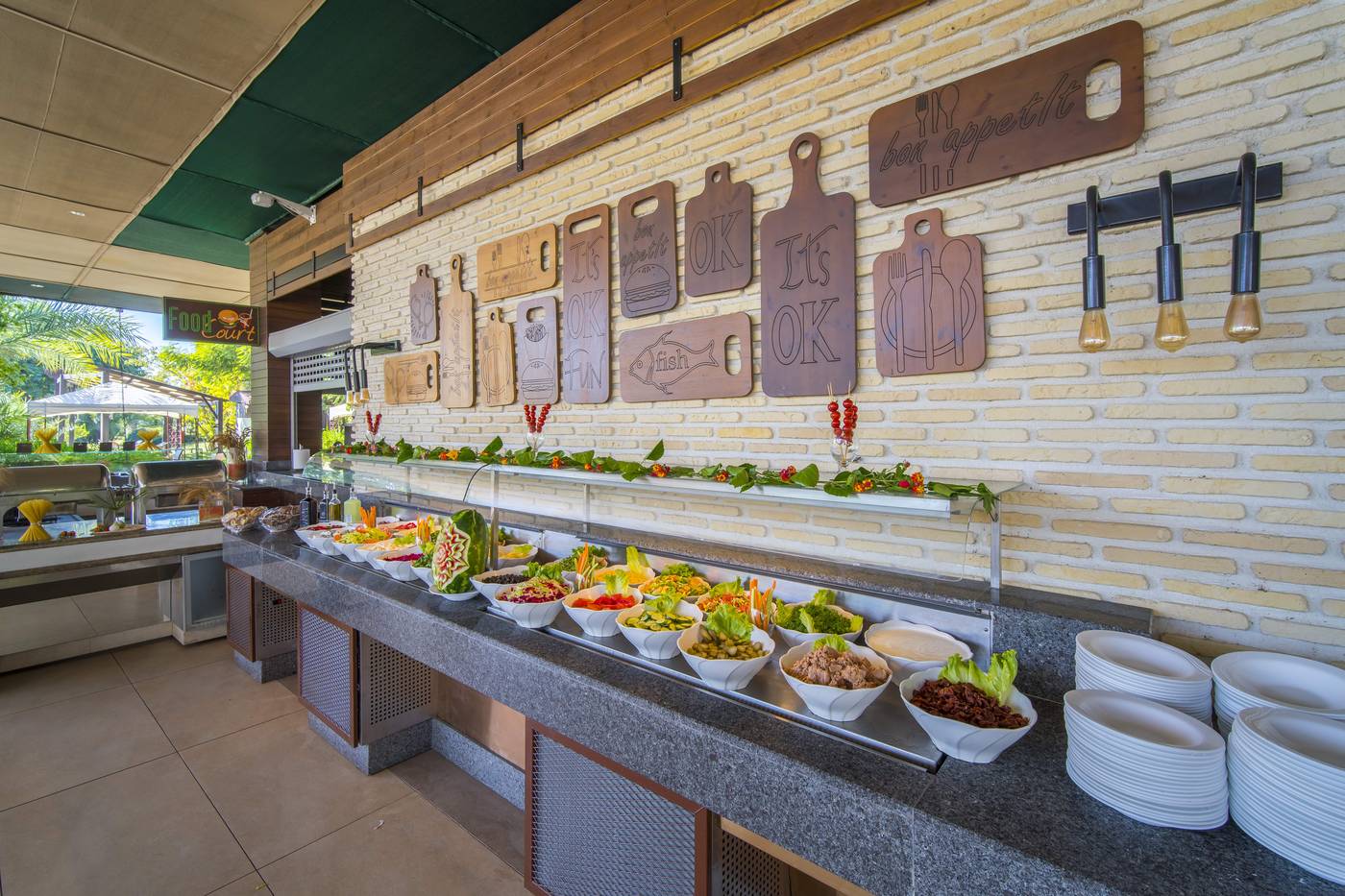 Concorde-De-Luxe-Resort-Restaurant-55