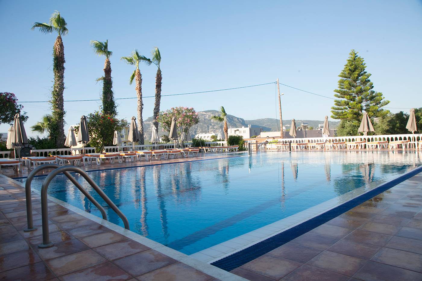 Hotel-Zeus-Pool-1