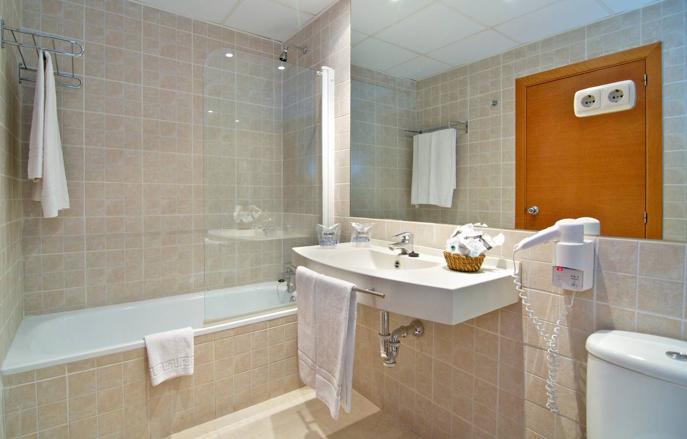 Puente-Real-Room-34