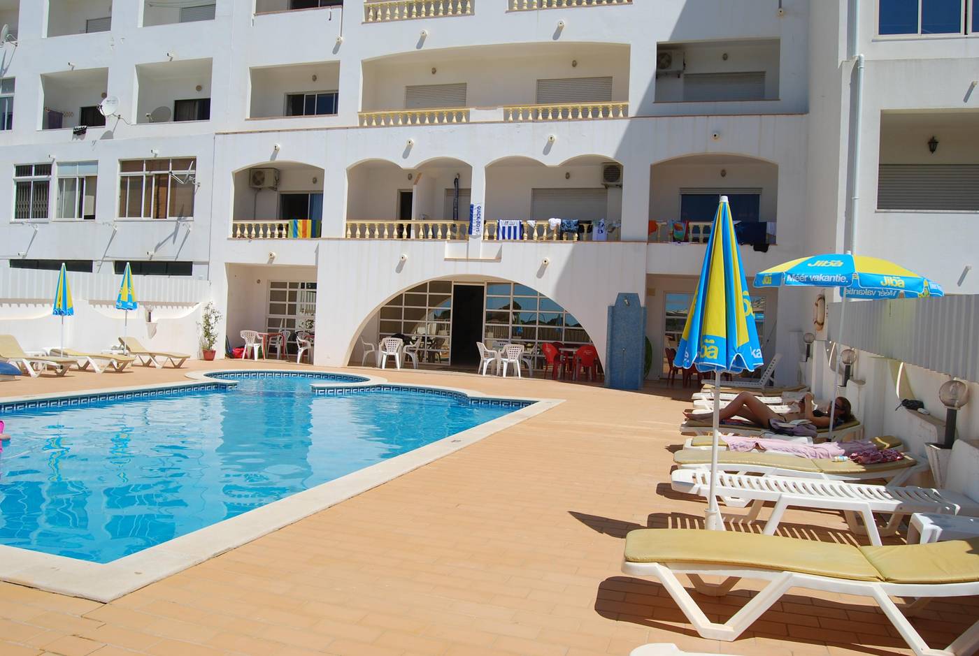 Cantinho-do-Mar-Pool-2