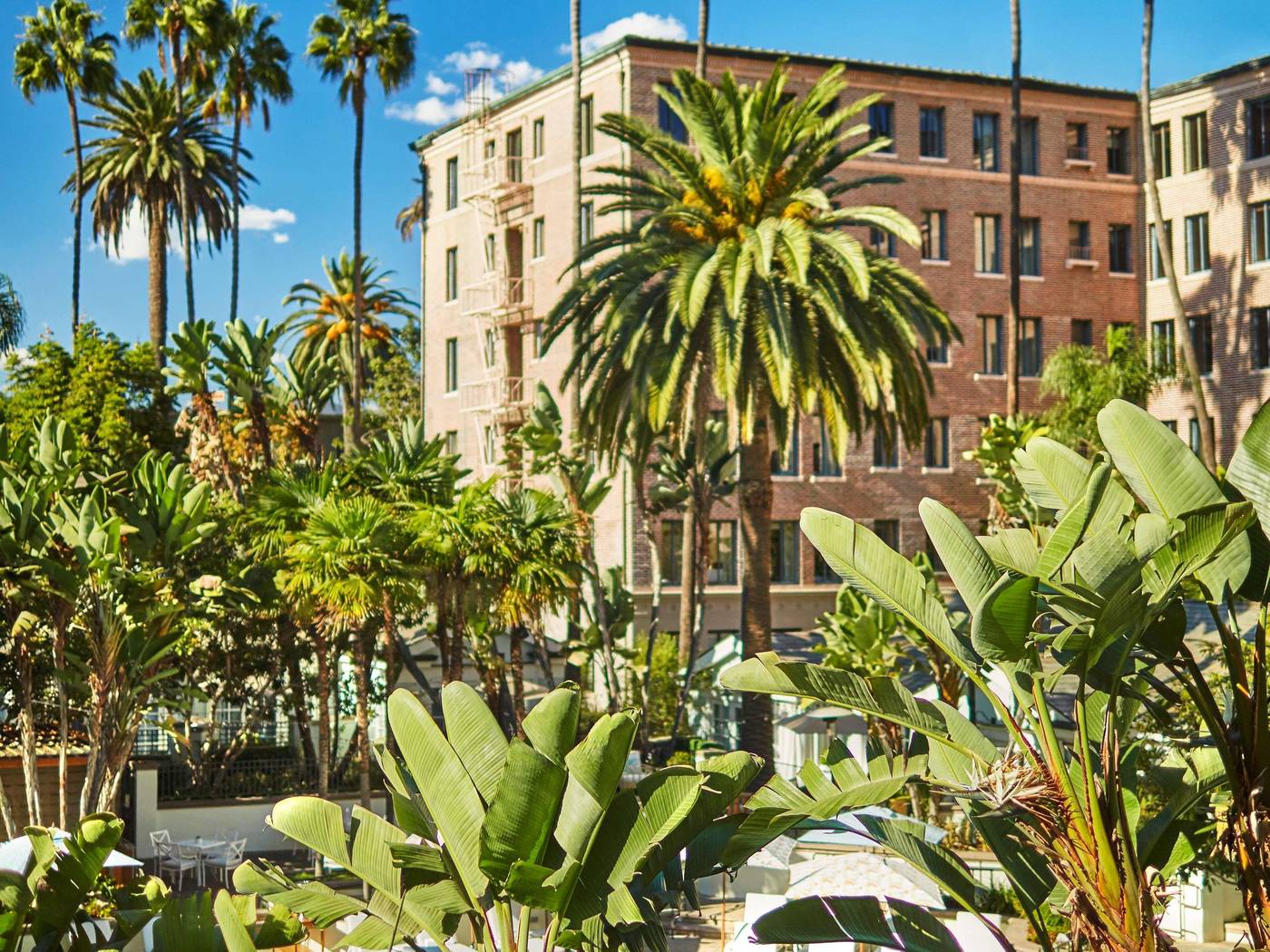 Fairmont-Miramar-Hotel---Bungalows-Room-62