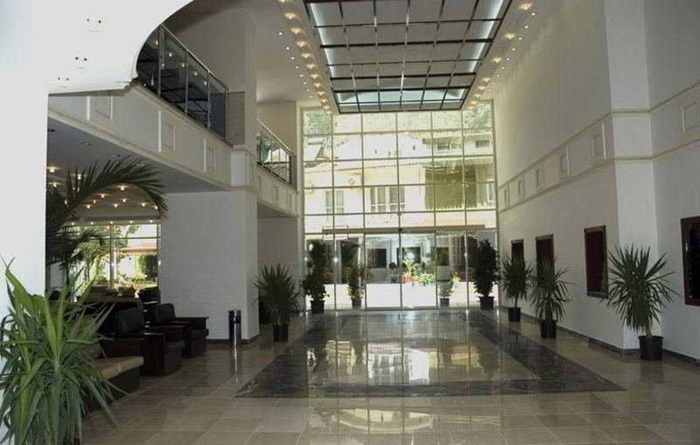 Calipso-Beach-Turunc-Hotel-Lobby-11