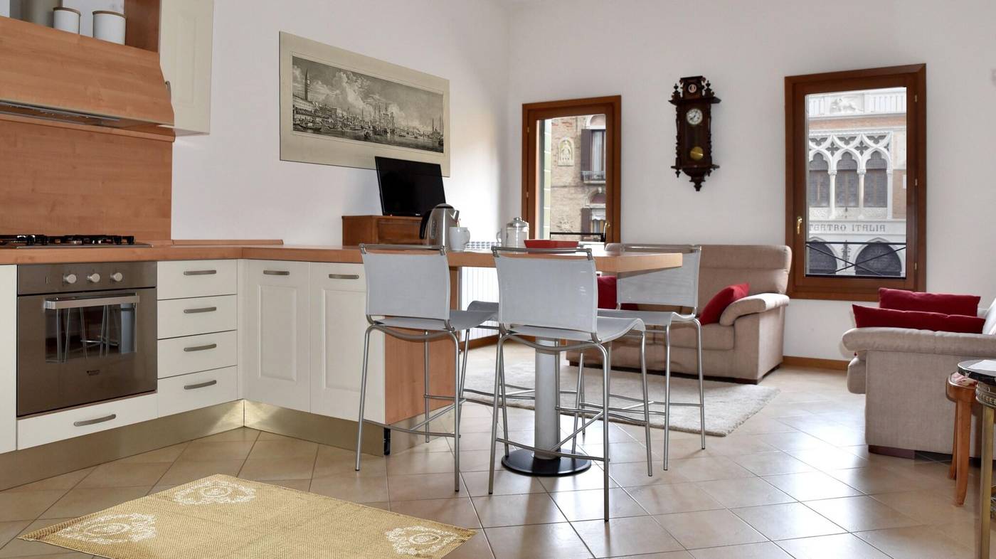 Al-Portico-Guest-House-Lobby-6