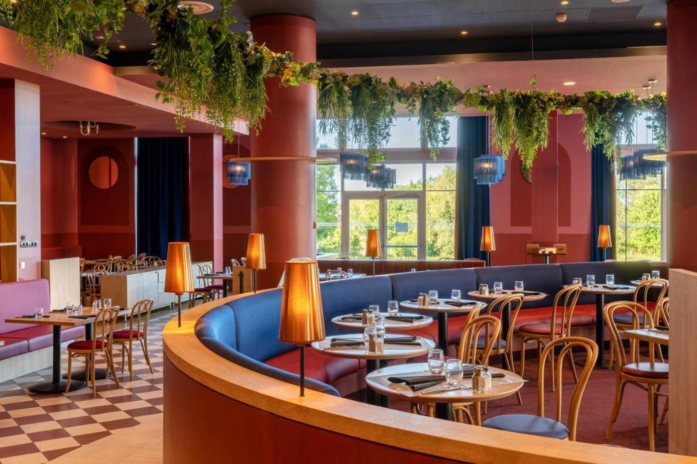 Grand-Magic-Hotel-Restaurant-27