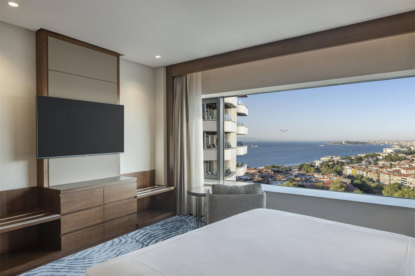 Conrad-Istanbul-Bosphorus-Room-26