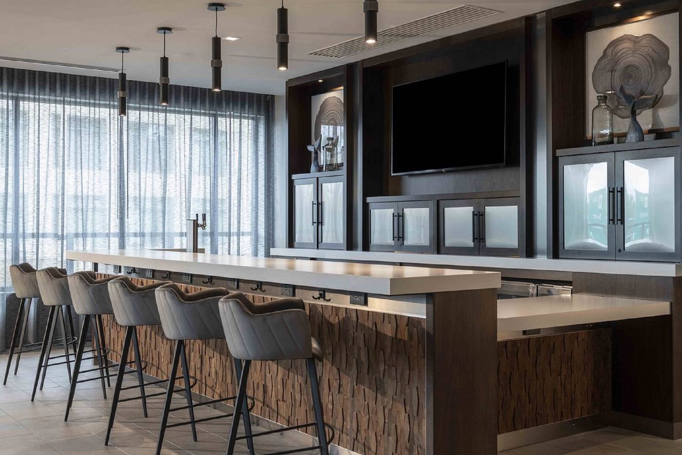 TownePlace-Suites-by-Marriott-Boston-Medford-Bar-11