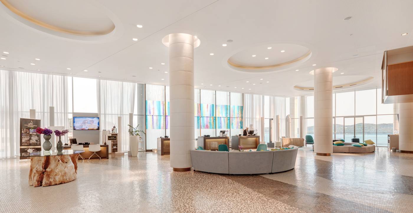 Sun-Gardens-Dubrovnik-Lobby-55