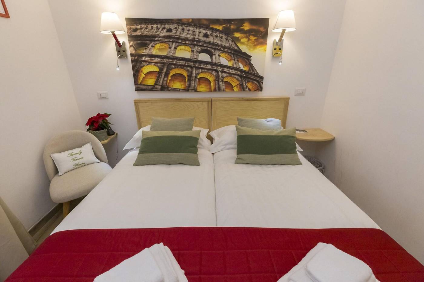 Flatinrome-Trastevere-Deluxe-Rooms-Room-18