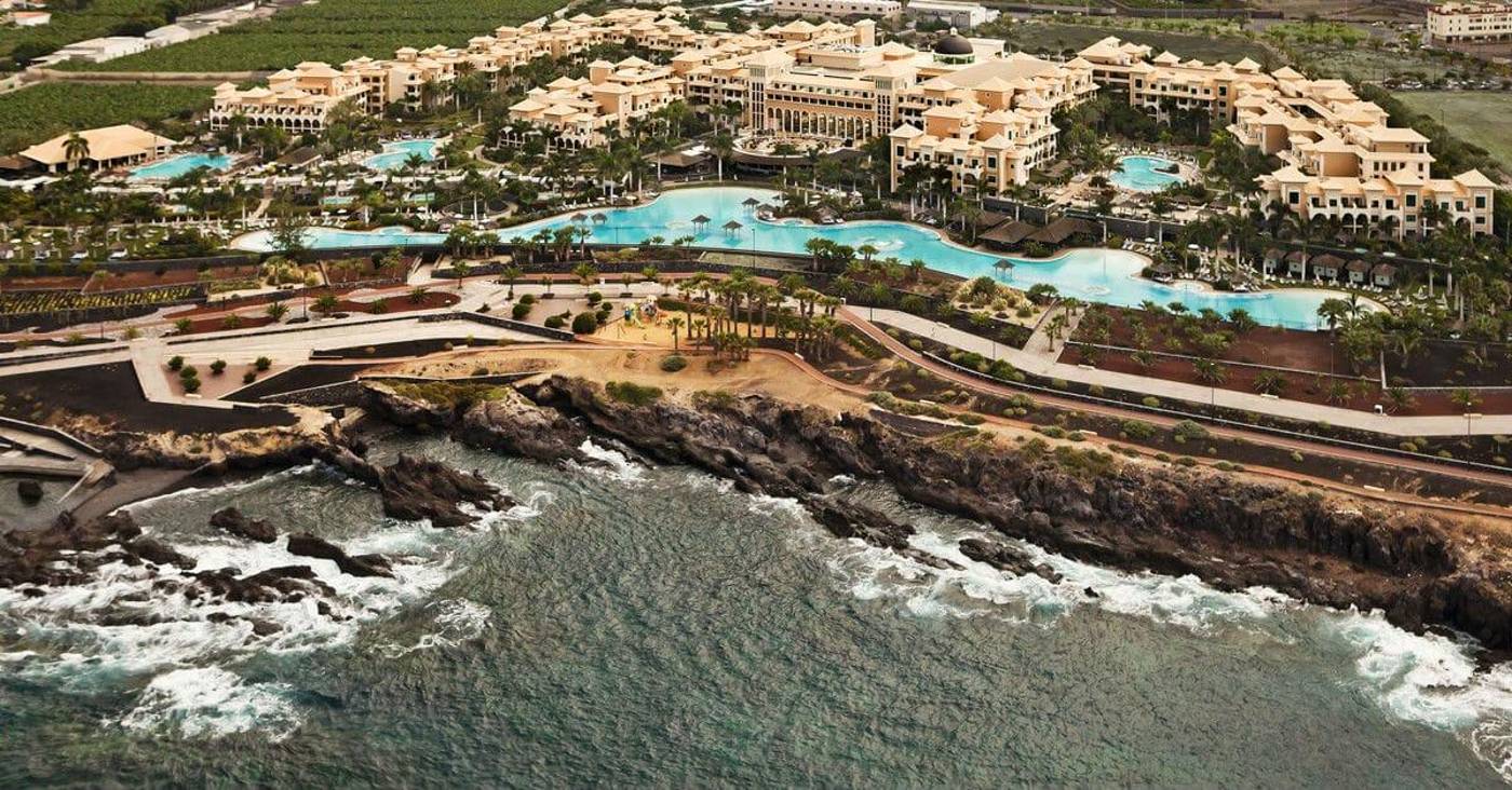 RedLevel-at-Melia-Palacio-de-Isora-General-view-13