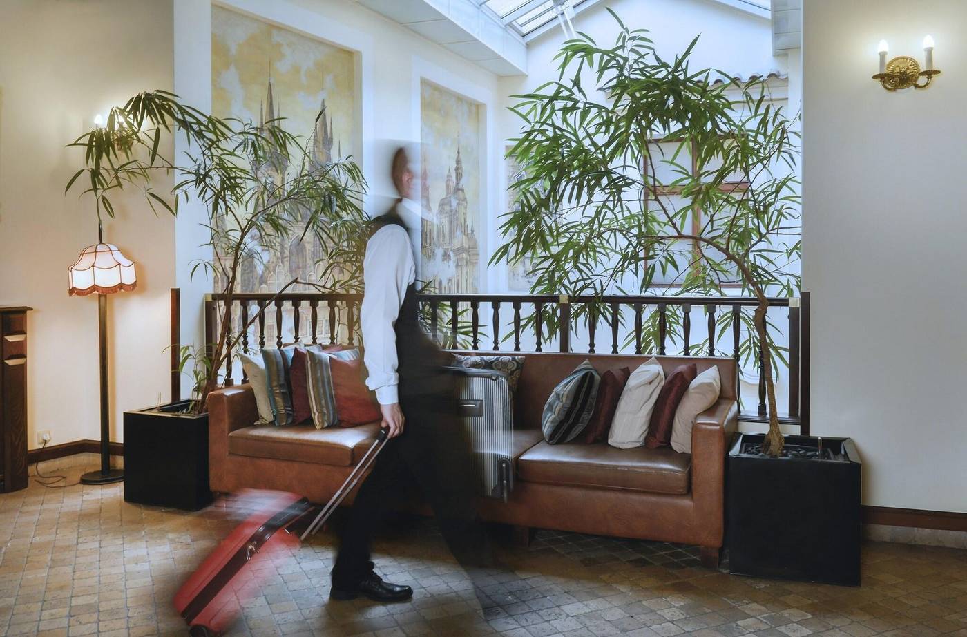 Grand-hotel-Praha-Lobby-17