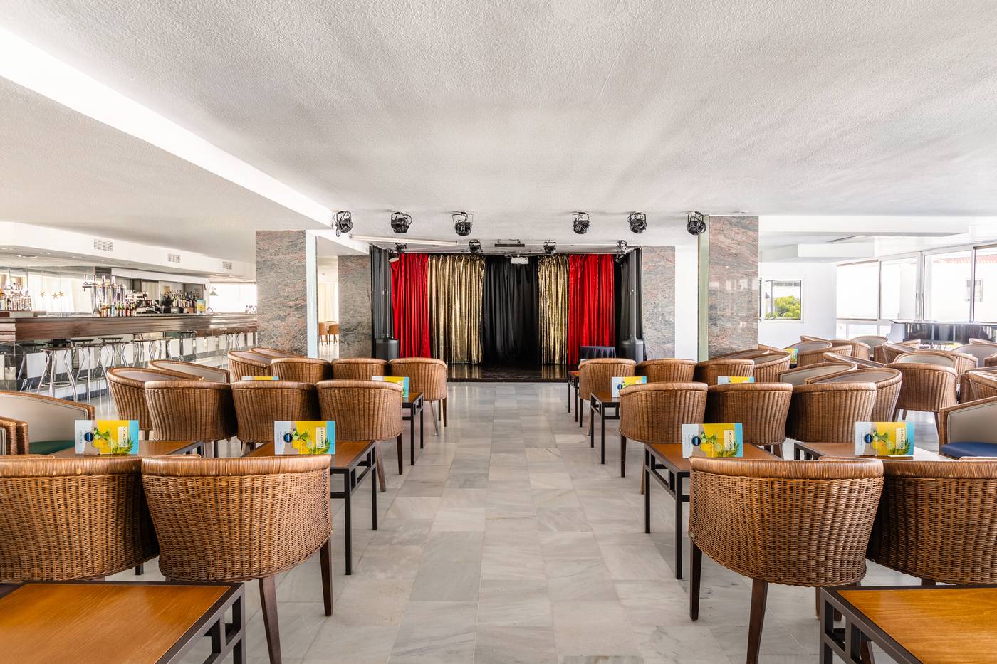 Catalonia-Oro-Negro-Sports-and-Entertainment-52