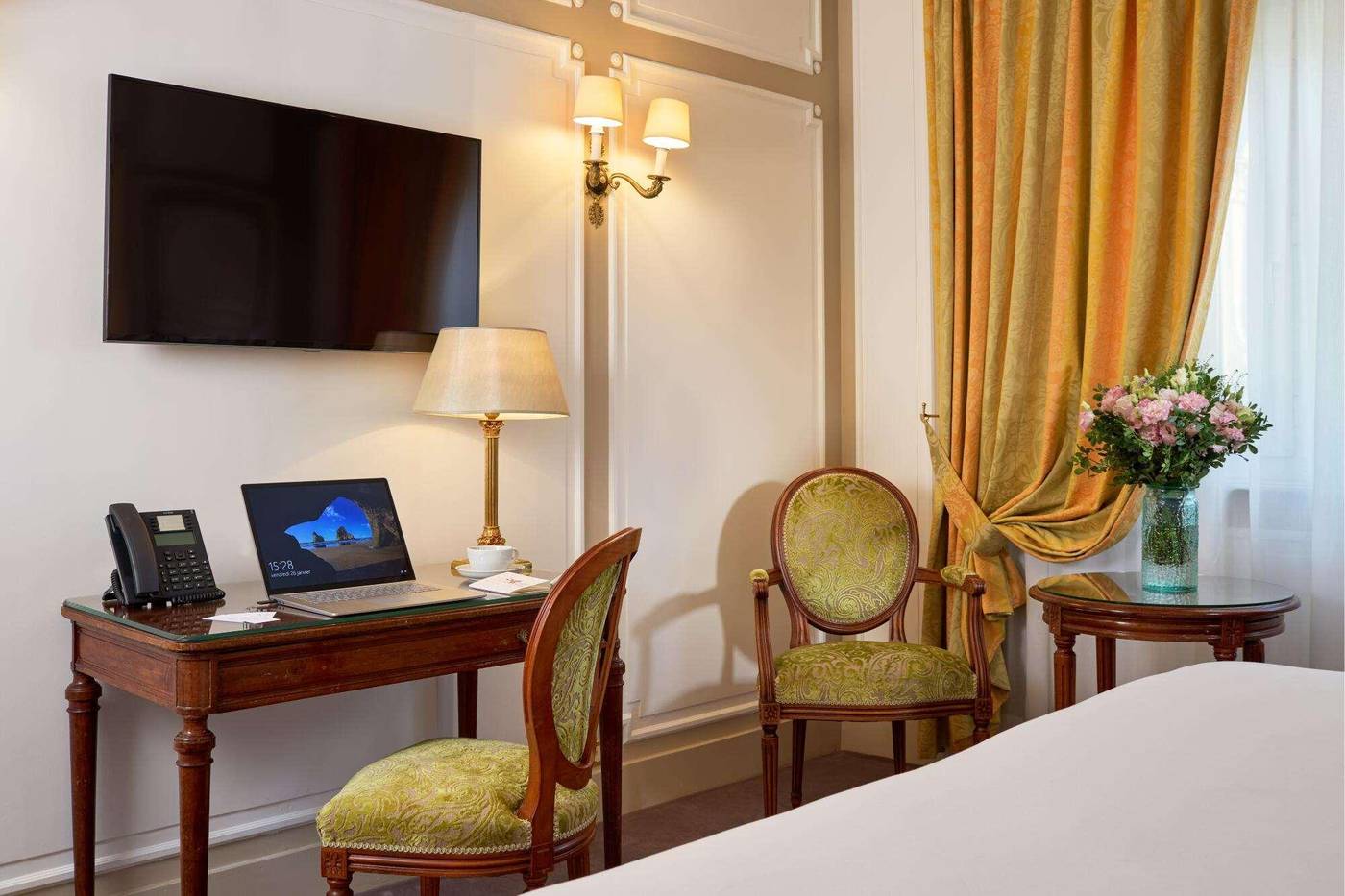 Majestic-Hotel-Spa-Room-40