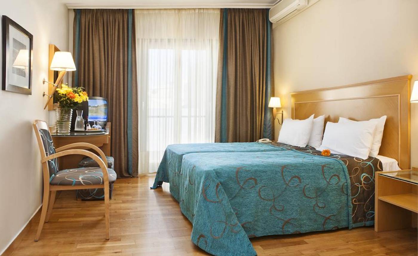 Plaka-Hotel-Room-12