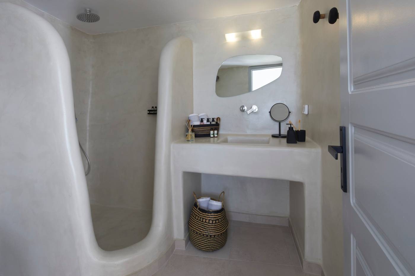 El-Verano-Collection-Santorini-Room-78