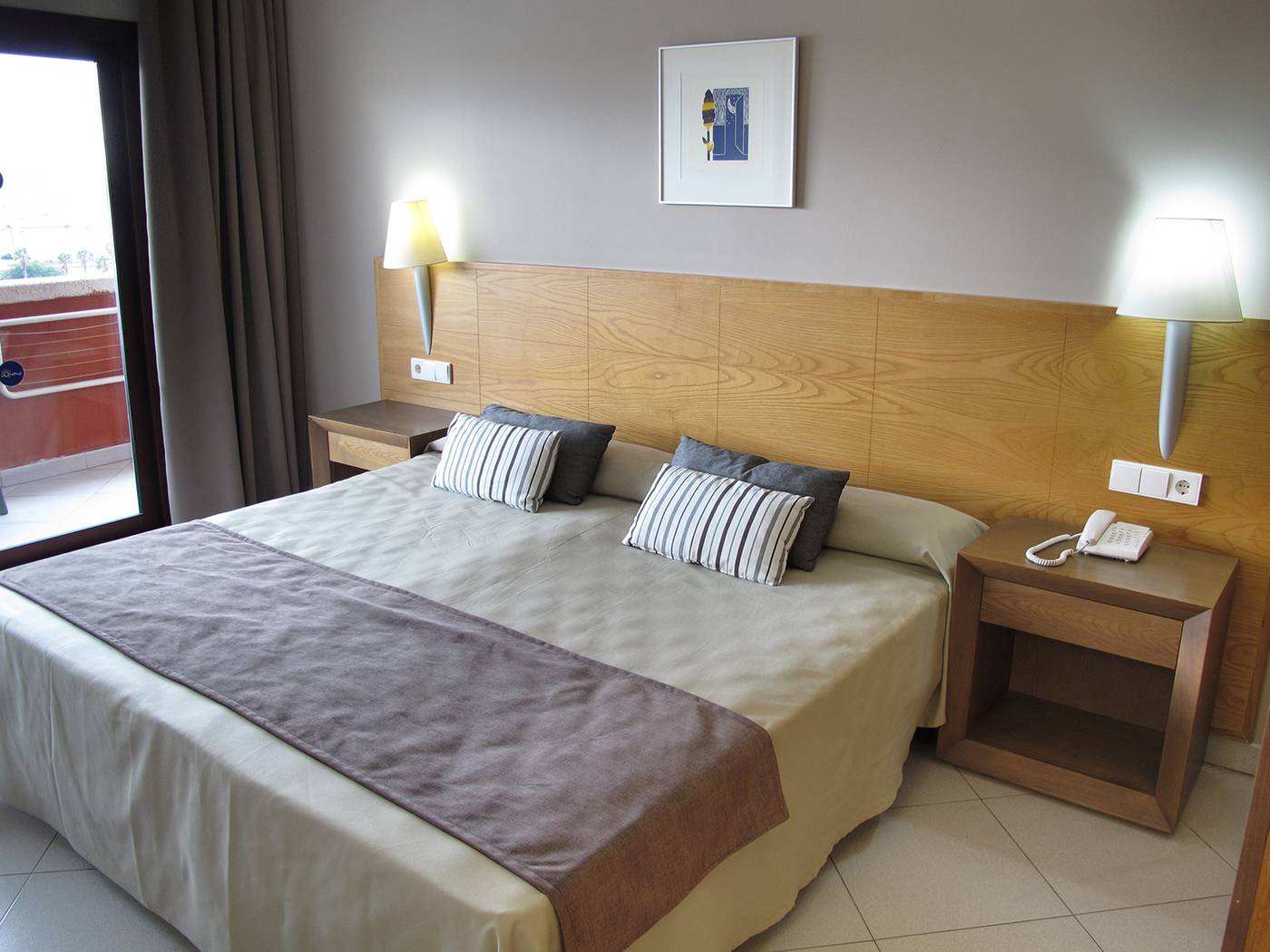Ohtels-Campo-De-Gibraltar-Room-9