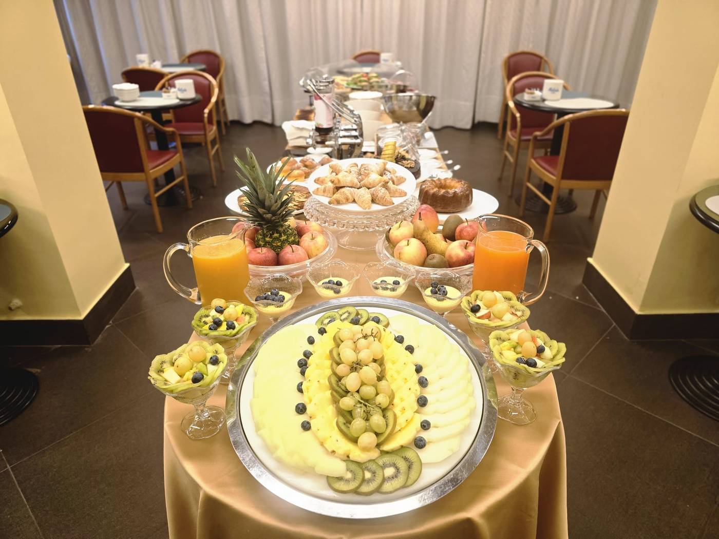 Hotel-Sant-Ambroeus-Restaurant-15