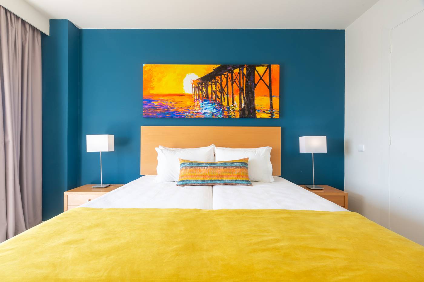 Luna-Olympus-Room-14