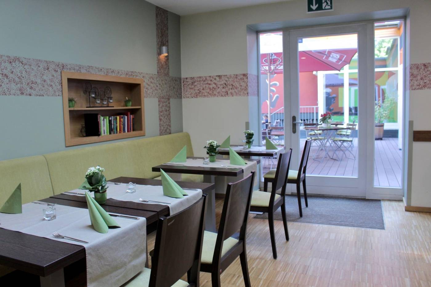 Holi-Hostel-Hotel-Restaurant-13