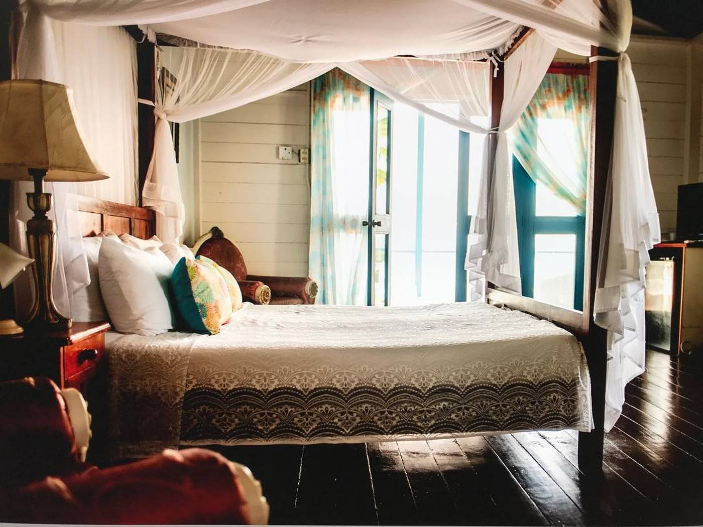 Half-Moon-Blue-Room-8