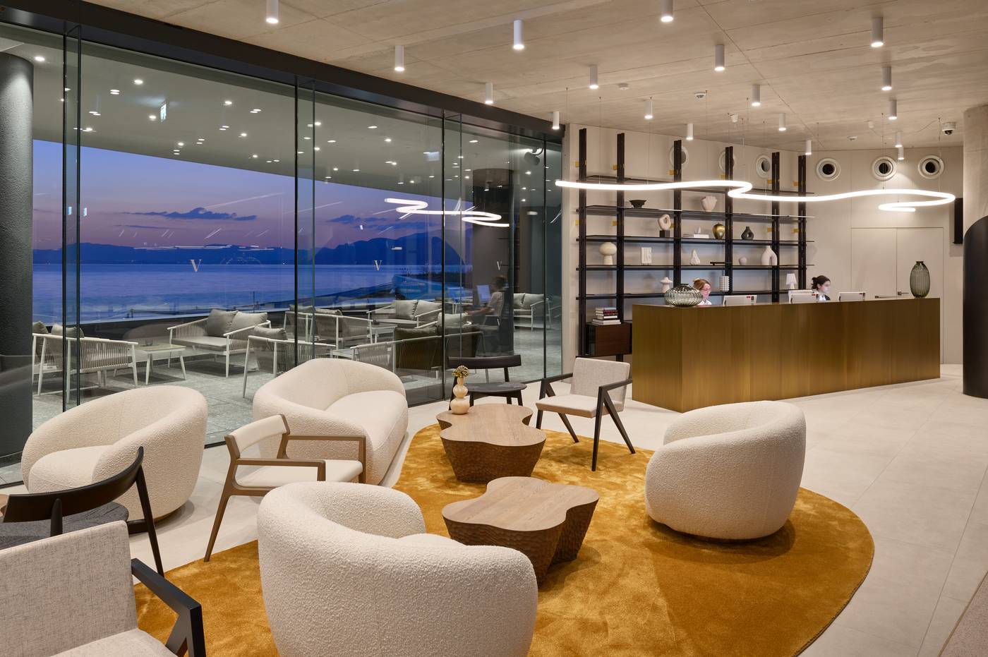 Grand-Hotel-View-Lobby-46