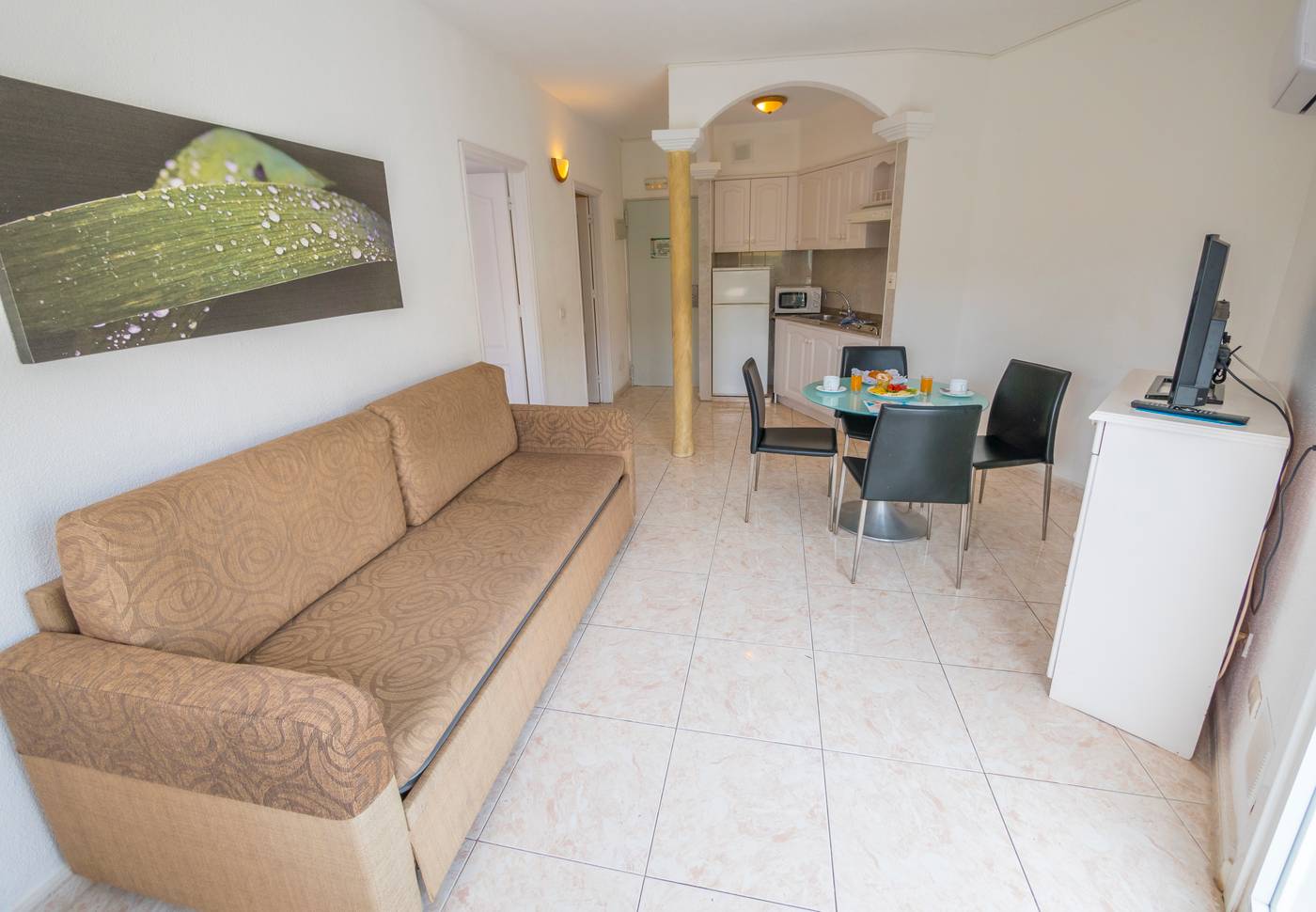 Checkin-Bungalows-Atlantida-Room-26