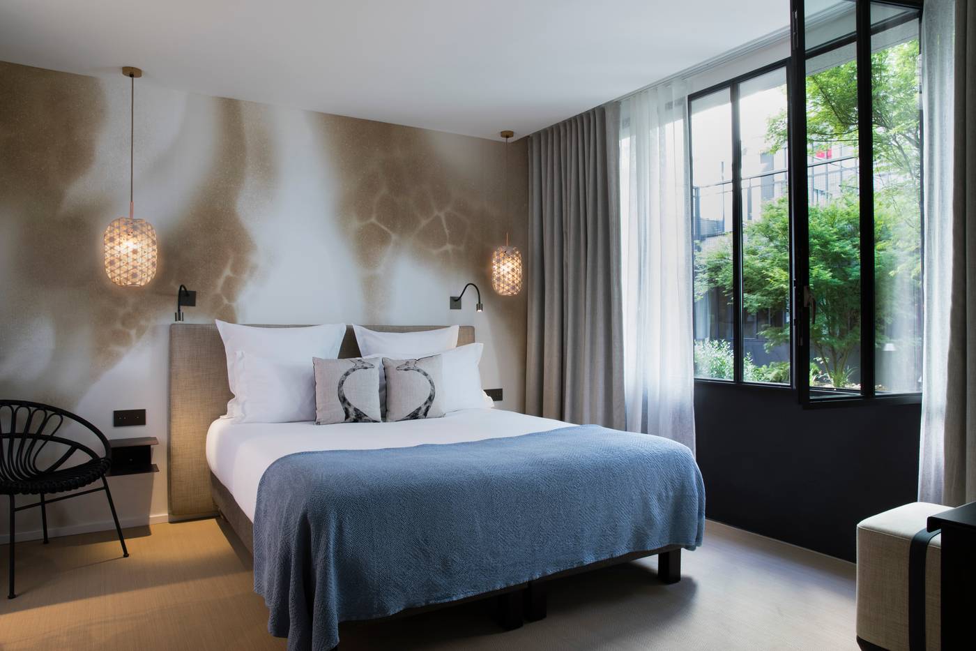 Les-Deux-Girafes-Room-23