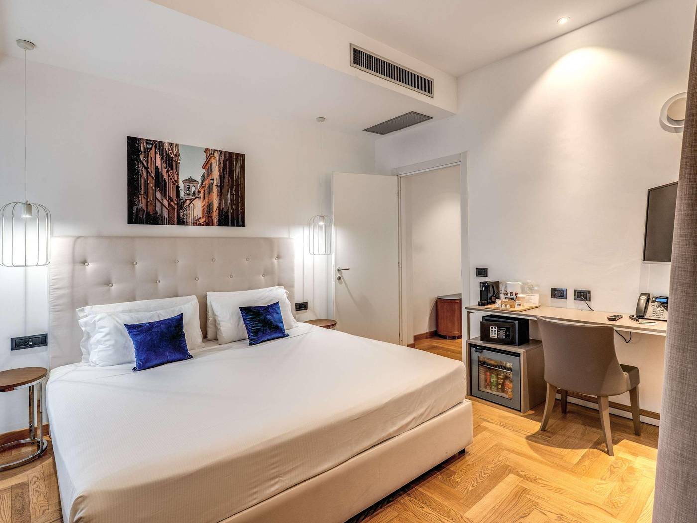Mercure-Roma-Centro-Termini-Room-25