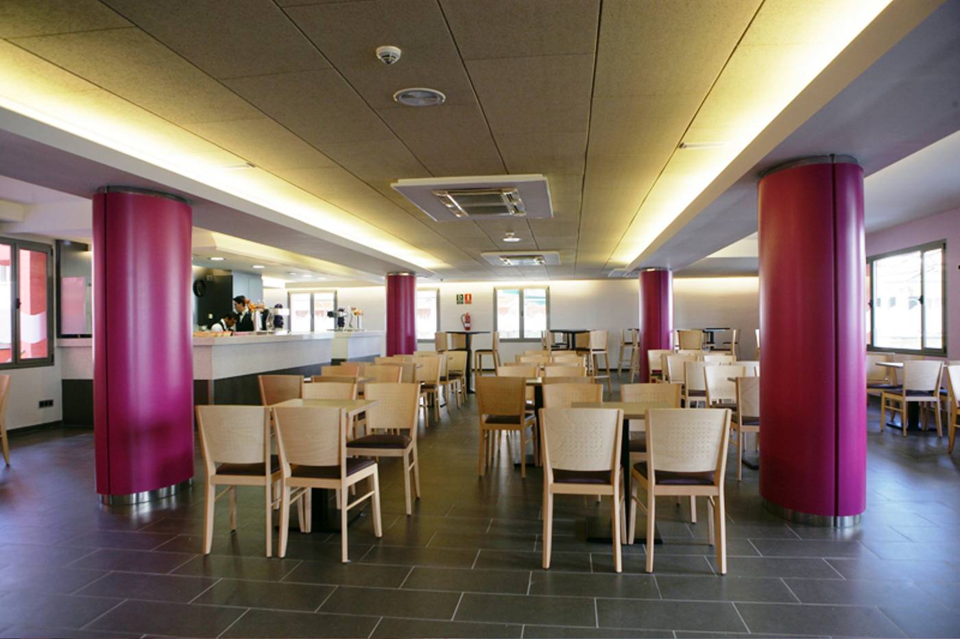 Tossa-Beach---Center-Restaurant-32