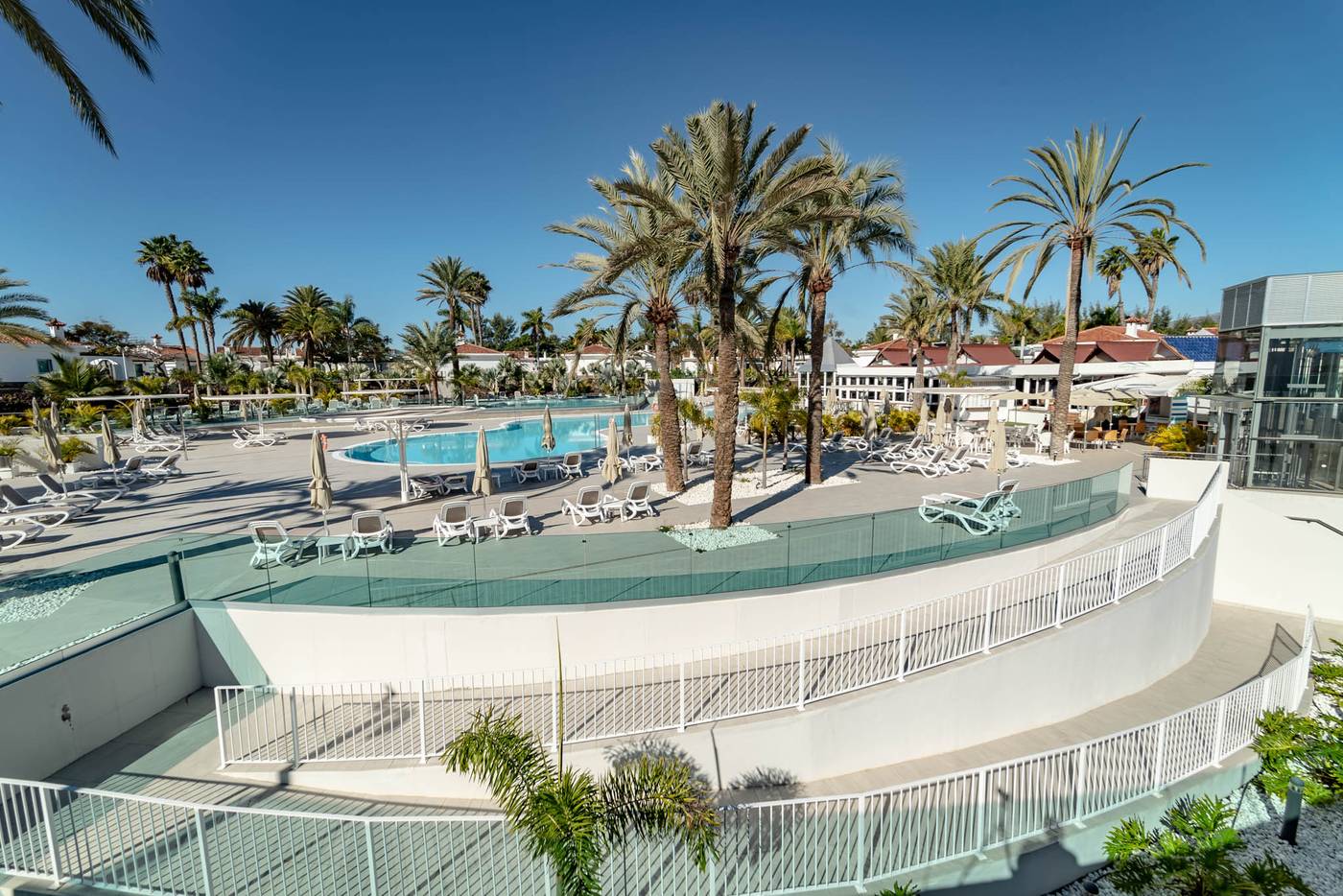 Hotel-LIVVO-Dunagolf-Suites-General-view-5