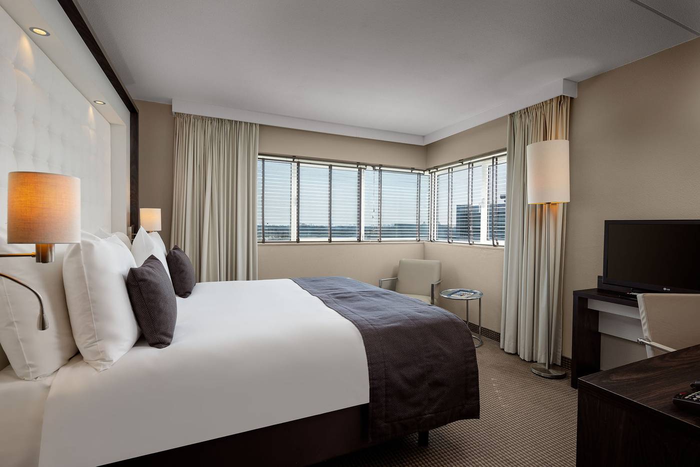 WestCord-Art-Hotel-Amsterdam-3-Stars-Room-6