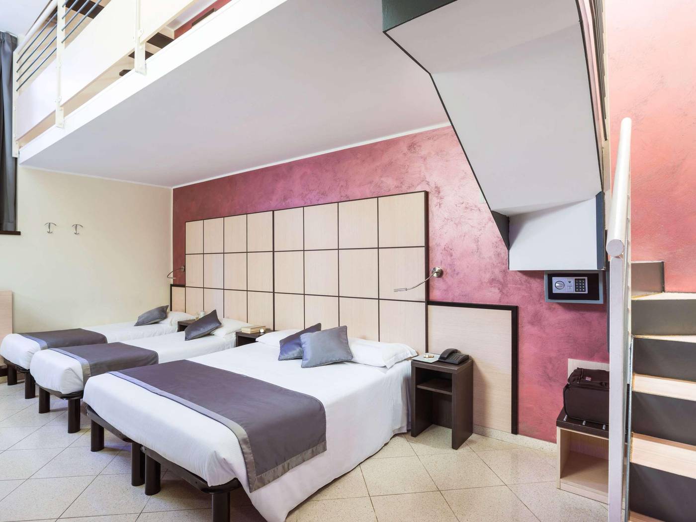 ibis-Styles-Milano-Centro-Room-8