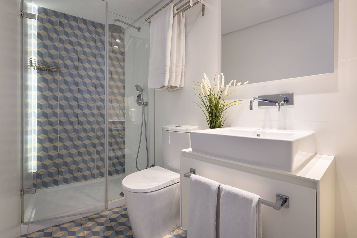 Alfama-Yellow-House-Room-38