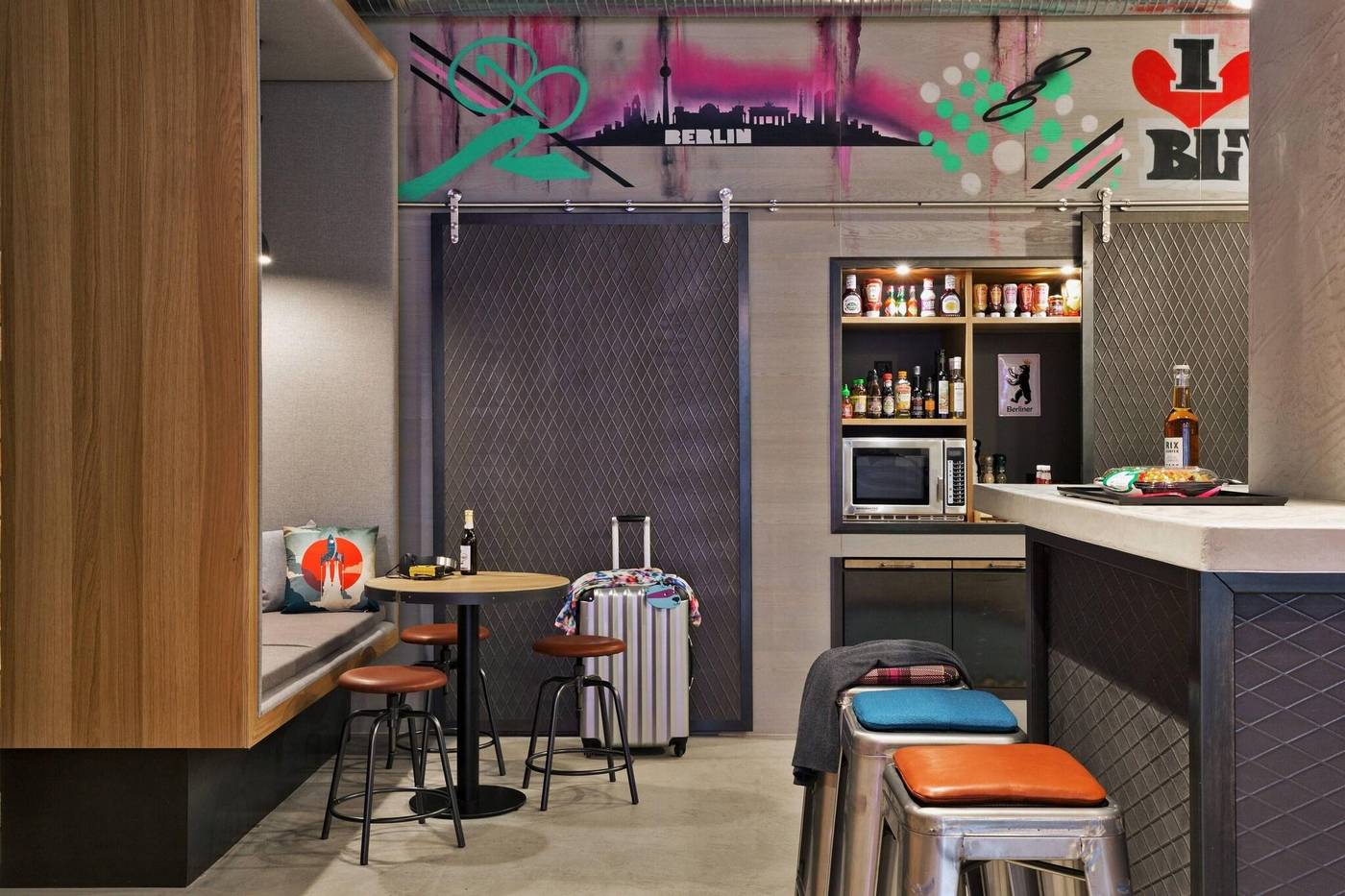 Moxy-Berlin-Humboldthain-Park-Restaurant-22