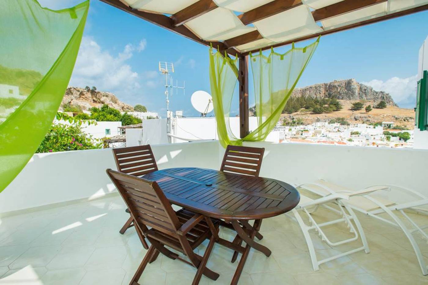 Xenones-Lindos-Room-32