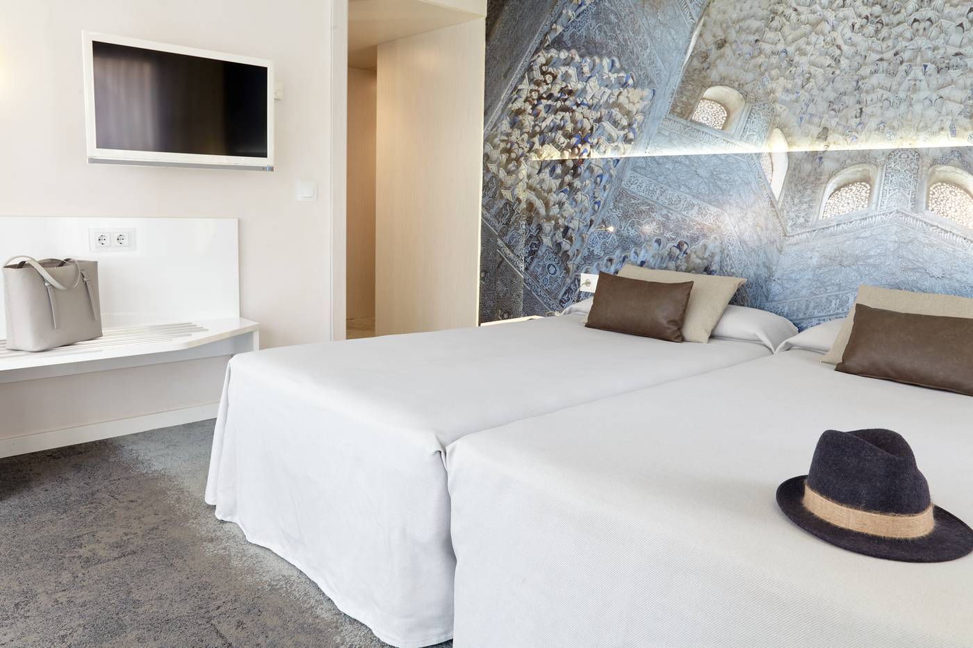 Macia Granada Five Senses Rooms and Suites-Spain-GRANADA-Room-4