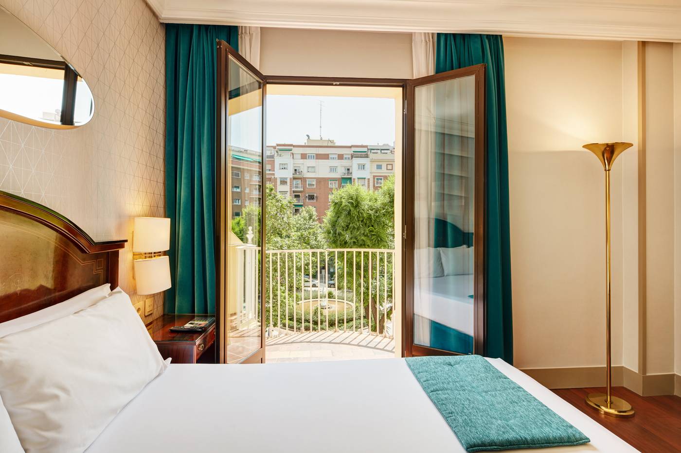 Sercotel-Gran-Hotel-Conde-Duque-Room-5