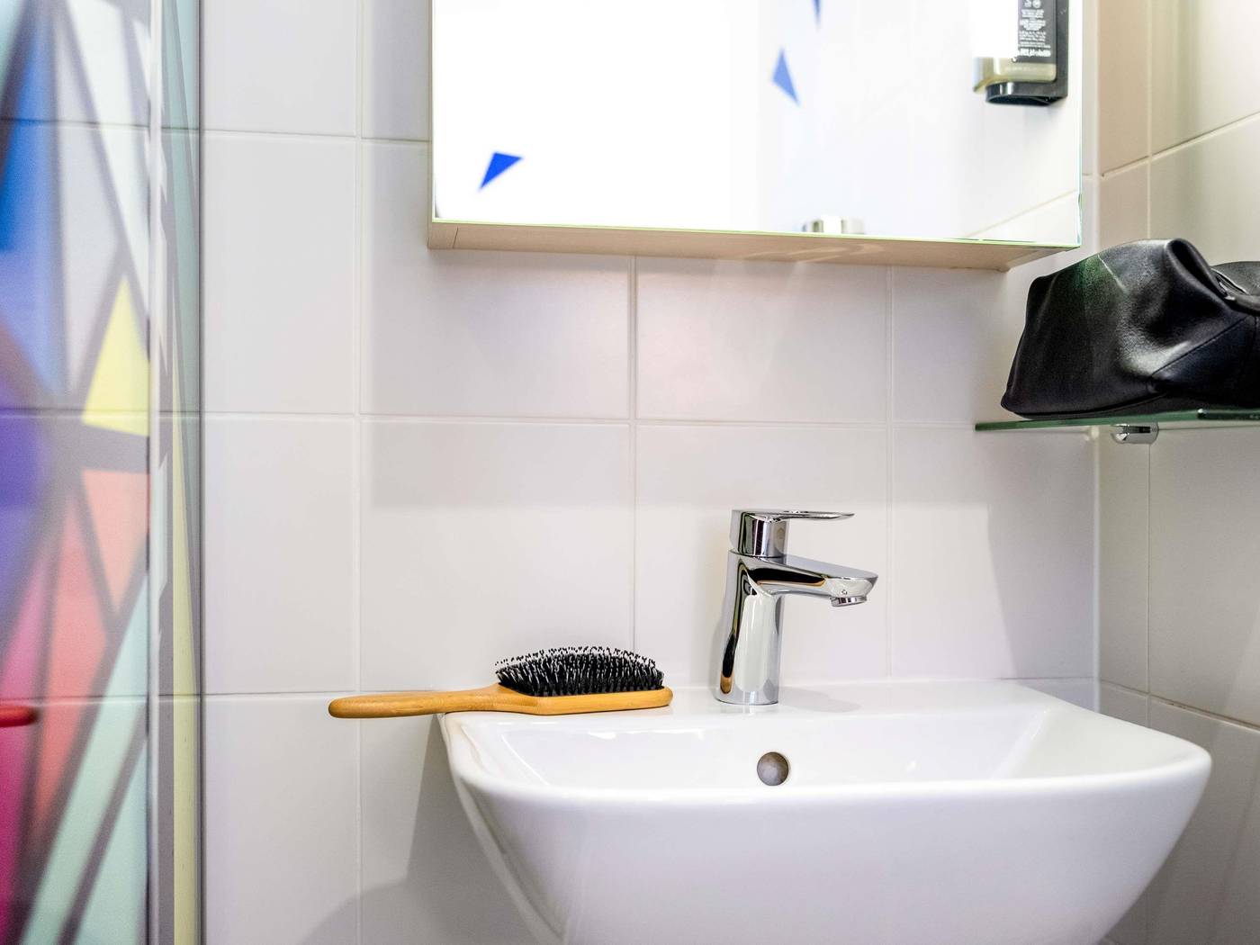 ibis-Styles-Paris-Maine-Montparnasse-Room-43