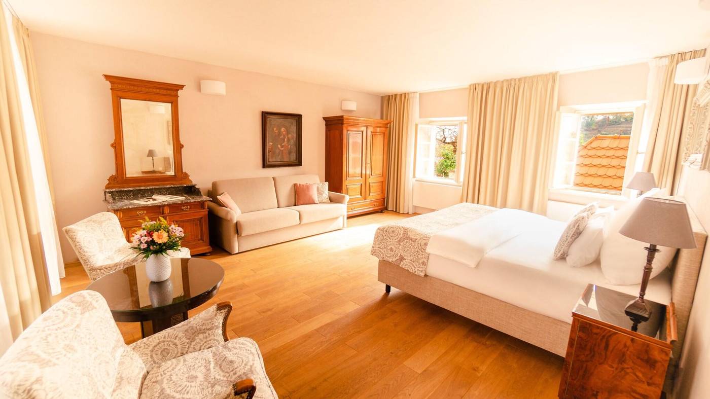 Hotel-Golden-Key-Room-26