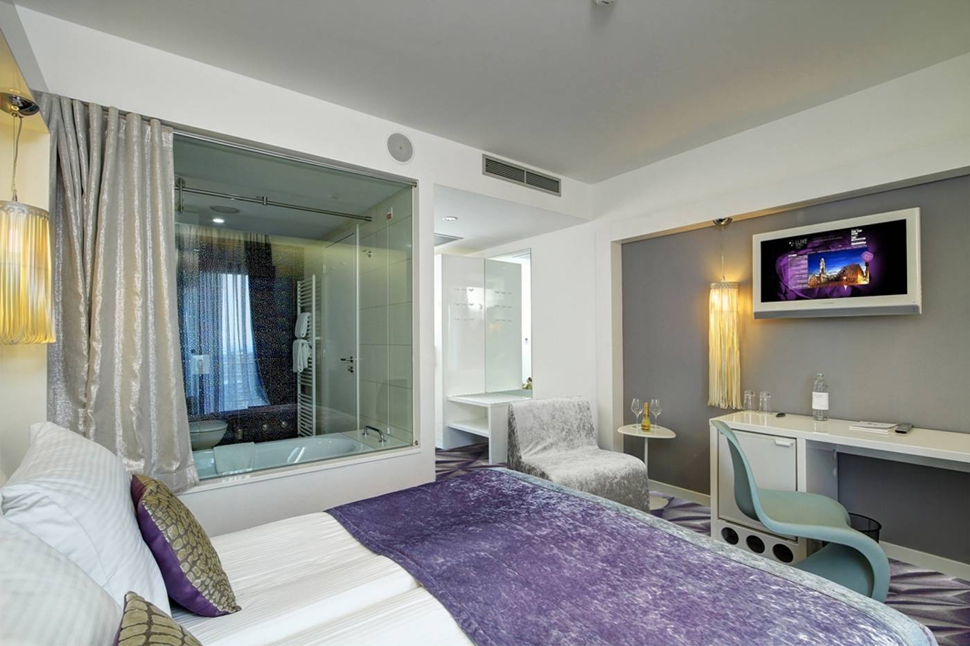 Hotel-Luxe-Room-28