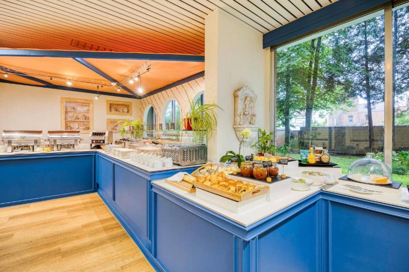 First-Euroflat-Hotel-Restaurant-60