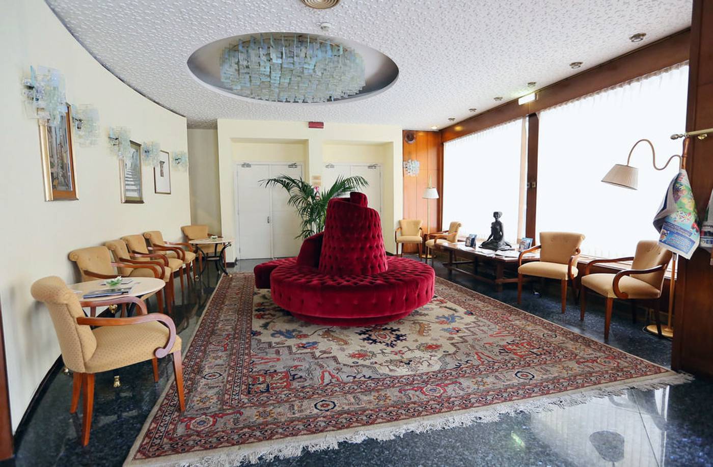 Royal-Palace-Lobby-31