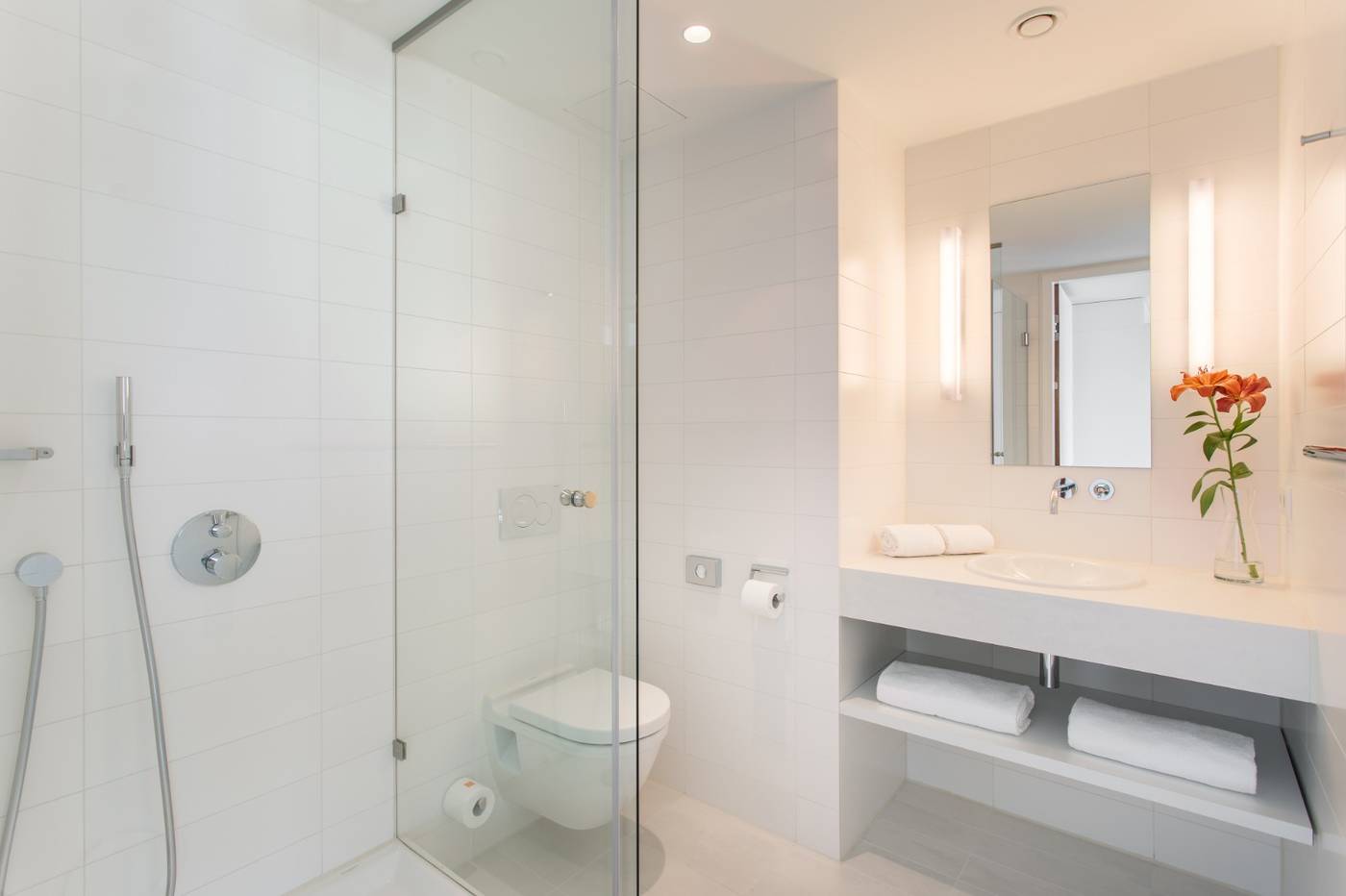 Room-Mate-Aitana-Room-50