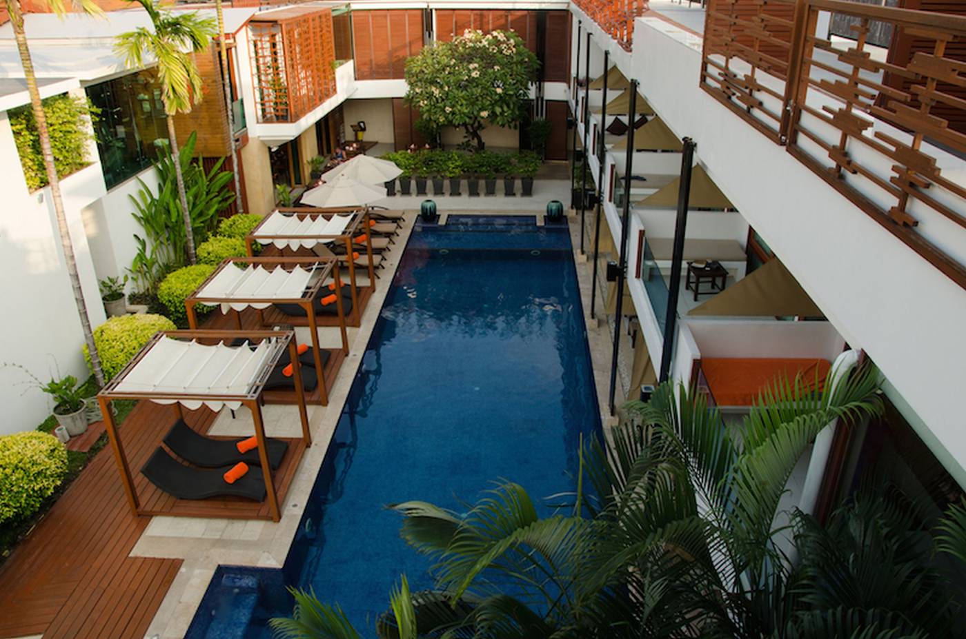 La-Flora-Resort-and-Spa-Patong-Pool-56