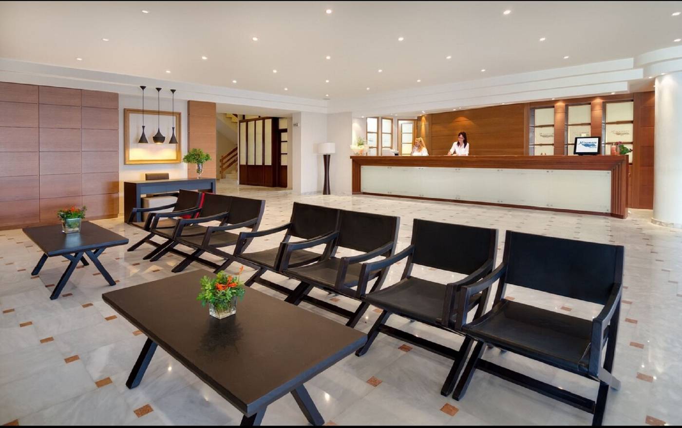 Miramare-Resort-Spa-Lobby-69